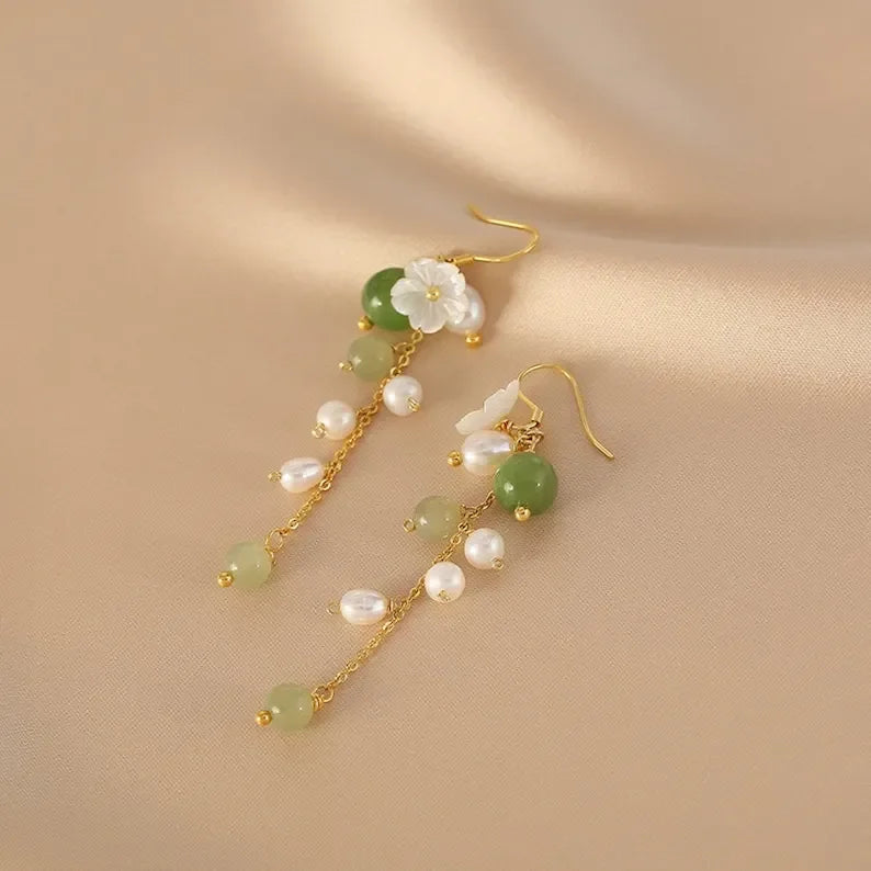 Women Green Jade Dangle Earring