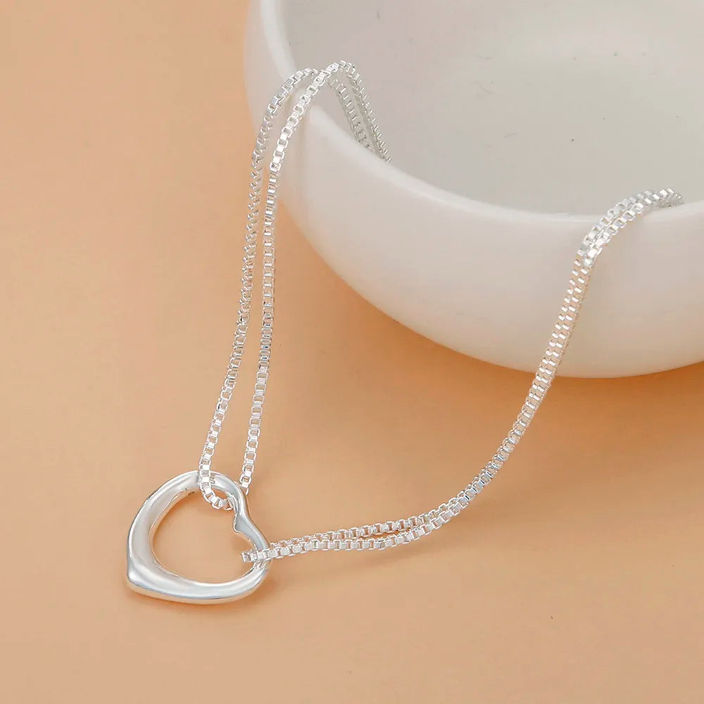 Women Pretty Heart Necklaces