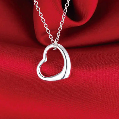 Women Pretty Heart Necklaces