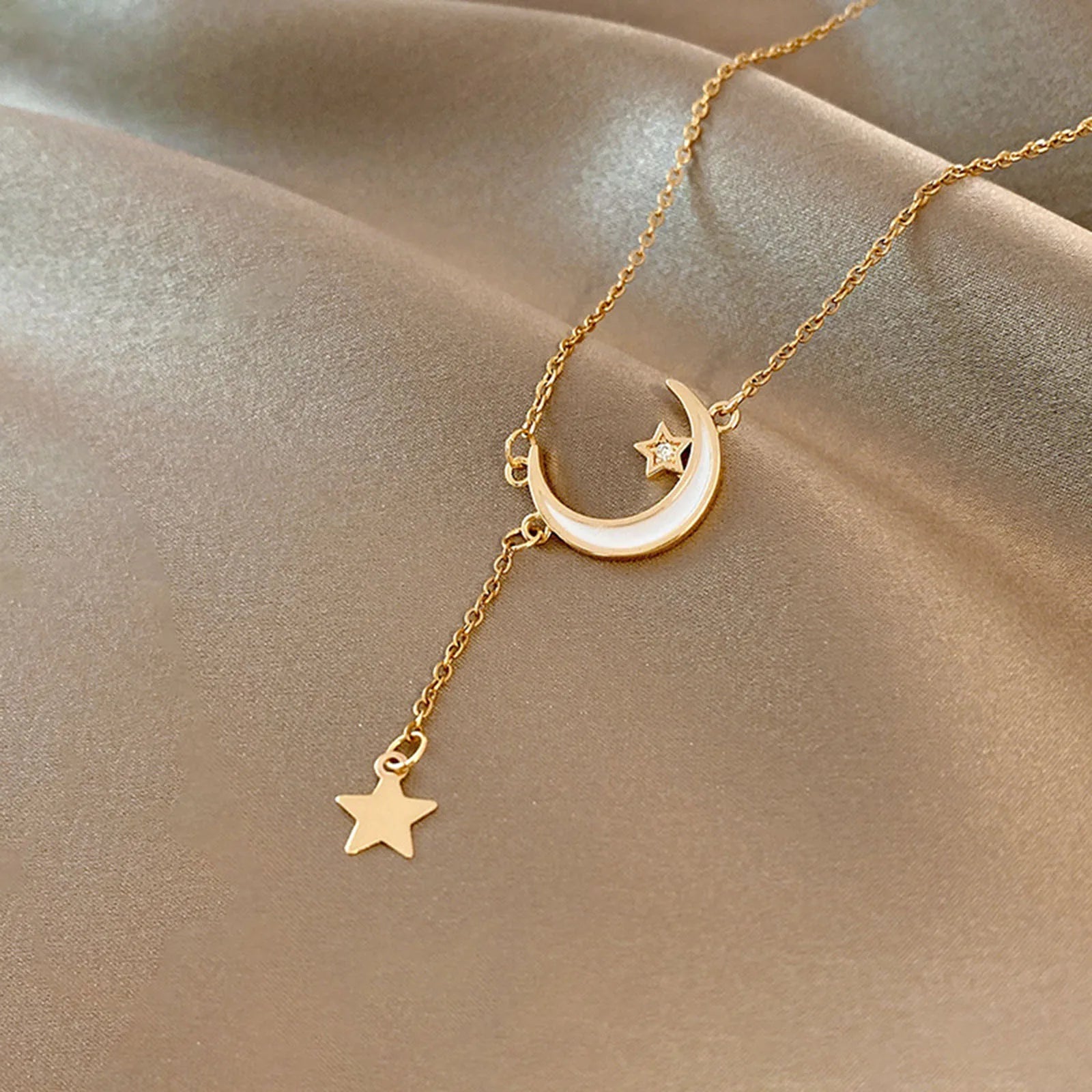 Women Classic Golden Color Necklace