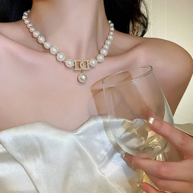 Women Elegant Faux Pearl Clavicle Chain Set