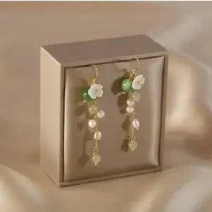 Women Green Jade Dangle Earring