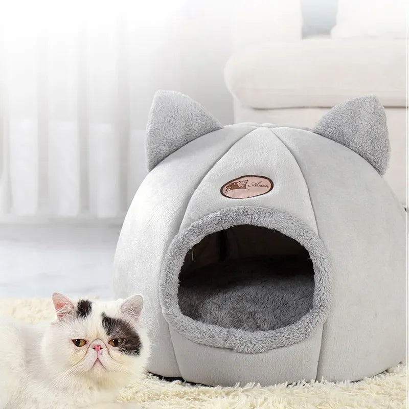 Cat Deep Sleep Comfort  Winter House